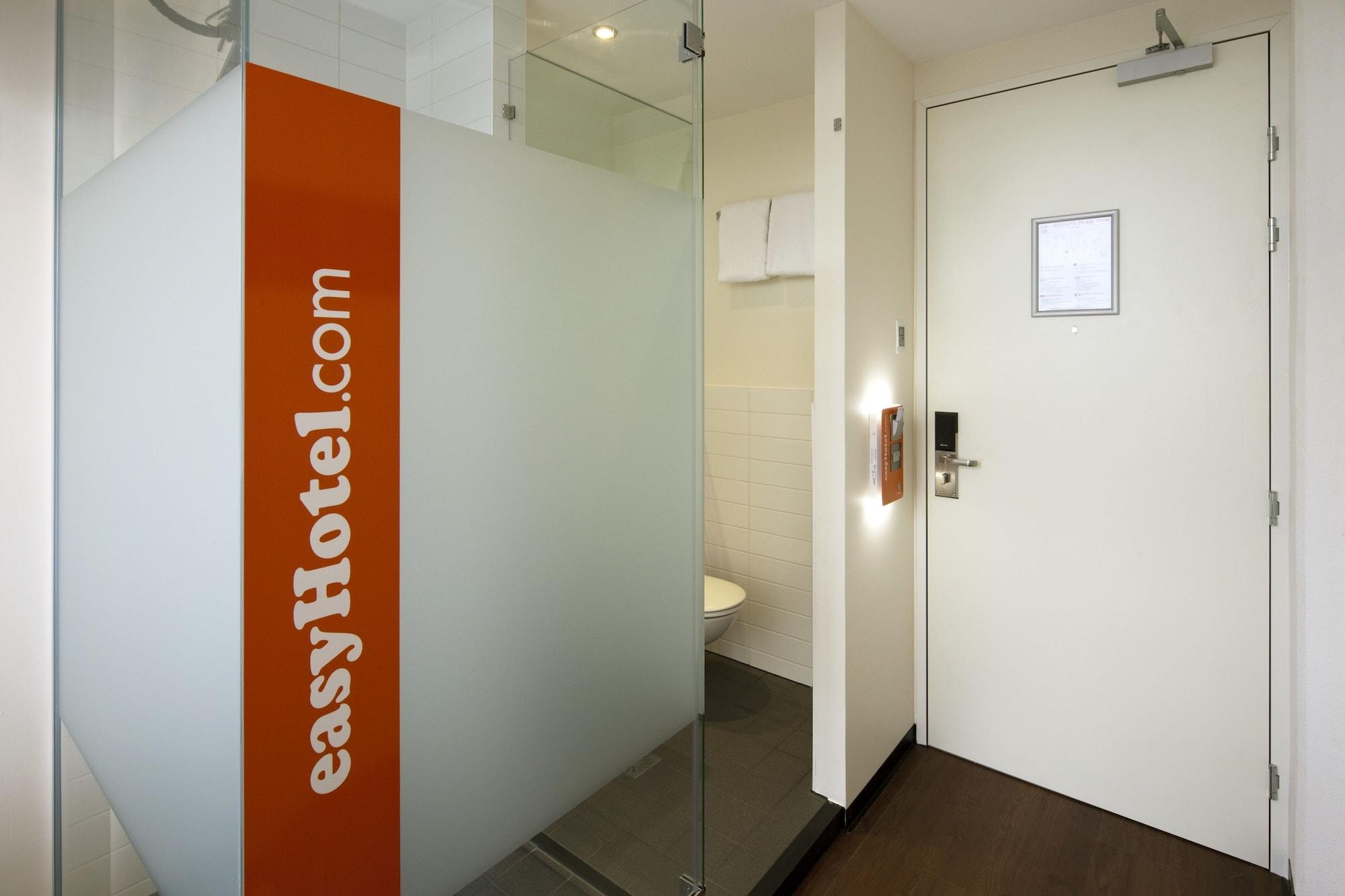 Easyhotel Amsterdam City Centre South Exterior foto