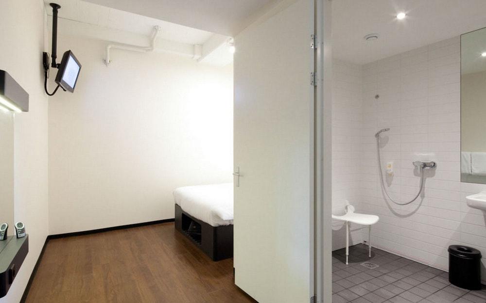 Easyhotel Amsterdam City Centre South Exterior foto